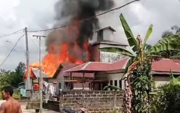 Kebakaran Kembali Menimpa Rumah Warga di Mentaya Hilir Selatan