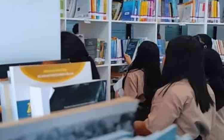 Dewan Dorong Budaya Gemar Membaca di Kalangan Pelajar Palangka Raya