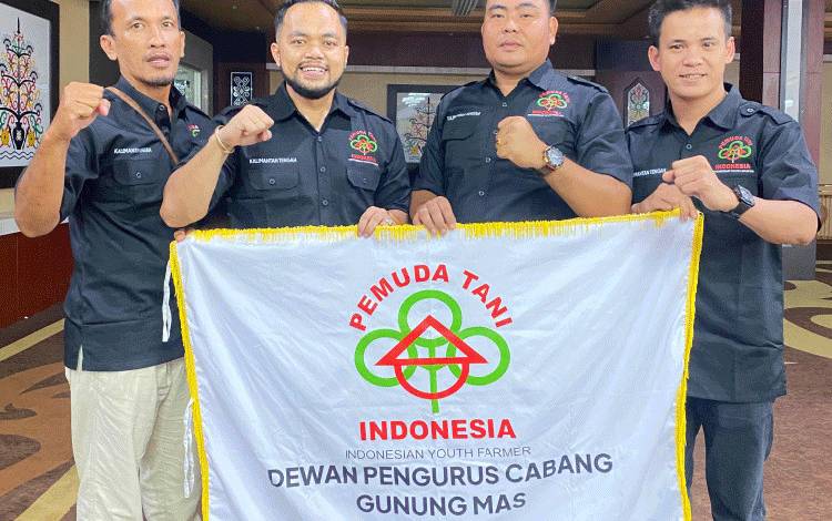 Indrajid Wade Dilantik Jadi Ketua DPC Pemuda Tani Indonesia Gunung Mas