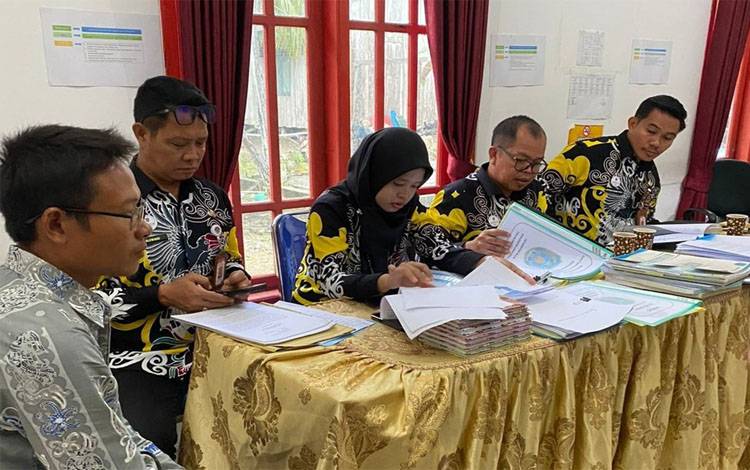 Pemenang Lomba Desa dan Kelurahan di Kalteng Terima Hadiah Puluhan Juta Rupiah