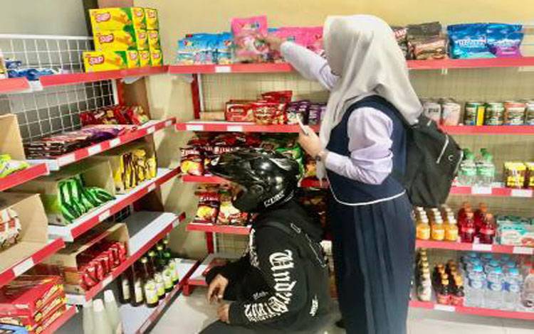 Simak Materi Moderasi Beragama dengan Baik, Kemenag Kapuas Apresiasi Voucher Belanja di KPRI Al Ikhlas