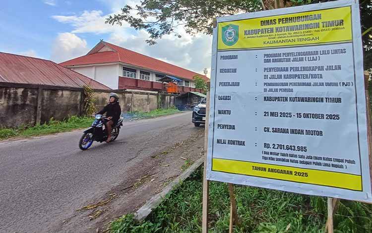 Pemasangan PJU Jalan Pramuka dan Pemuda Sampit Ditargetkan Rampung Oktober 2025