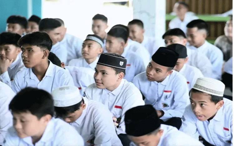 Siswa Baru di SMAIT Al Amin Kapuas Diajak Refleksi Diri