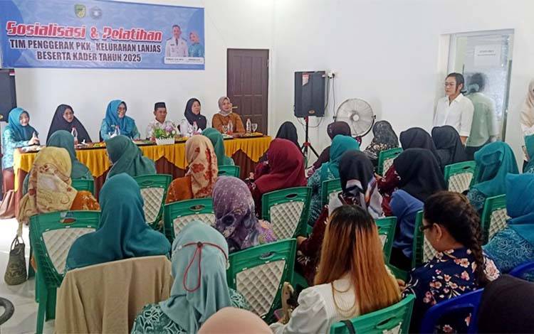 Kelurahan Lanjas Sosialisasi TP PKK dan Kader, Dorong Pemberdayaan Keluarga dan UMKM