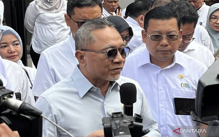 Zulhas: Masalah Beras Oplosan Diantisipasi Lewat Kopdes Merah Putih