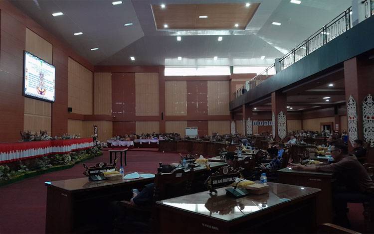 DPRD Kota Palangka Raya Rapat Paripurna Bahas KUA-PPAS dan Pertanggung Jawaban APBD