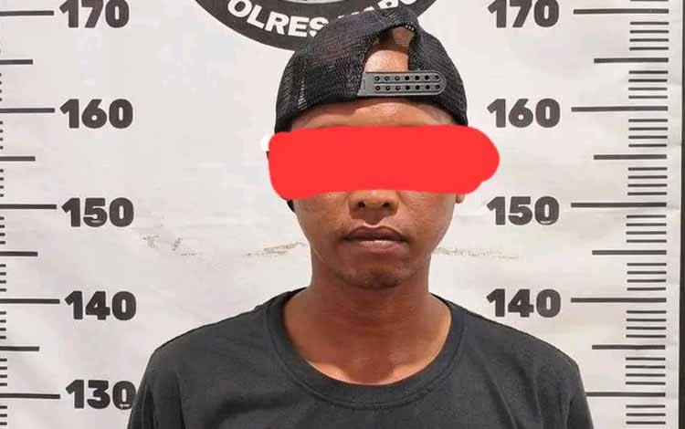 Satresnarkoba Polres Kapuas Tangkap Petani Jadi Budak Sabu di Sei Jangkit Bataguh