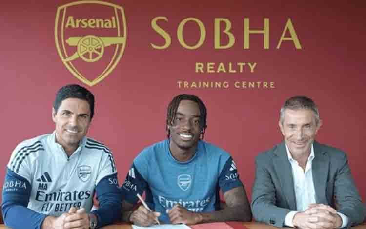 Arteta Konfirmasi Noni Madueke Akan Absen Selama Beberapa Minggu