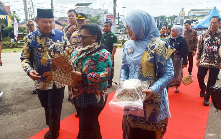 Pj Bupati Barito Utara Sebut Kunjungan Mendagri sebagai Dukungan Moral dalam Mensukseskan Pelaksanaan PSU Pilkada 2025