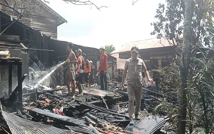 Kebakaran Hanguskan Gudang di Desa Bagendang Tengah, Diduga Akibat Arus Pendek