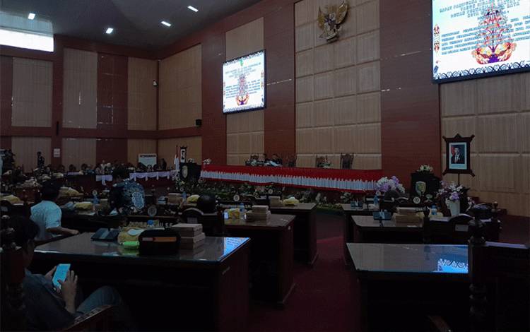 Rapat Paripurna ke-11 DPRD Palangka Raya Bahas Pertanggungjawaban Pelaksanaan APBD 2024