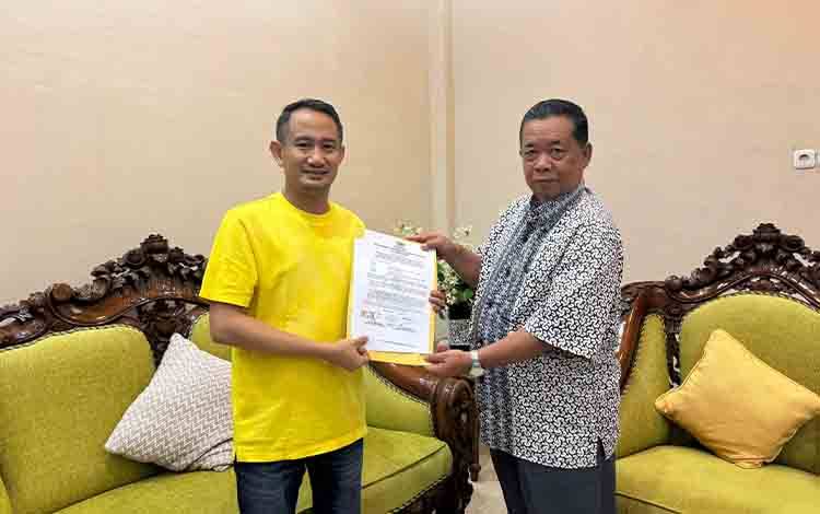 Golkar Kobar Dukung Fairid Naparin Maju Ketua DPD Kalteng