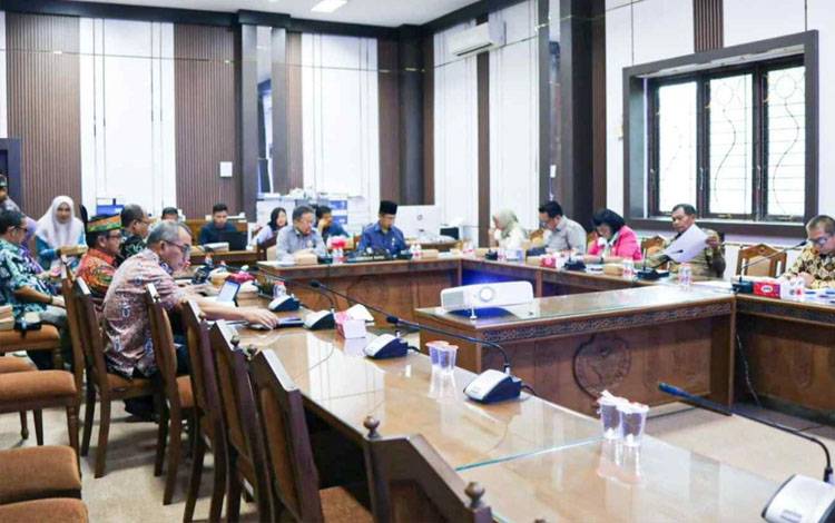 DPRD Kalteng Bahas Raperda Hak Keuangan DPRD, Soroti Rendahnya Pendapatan MBLB