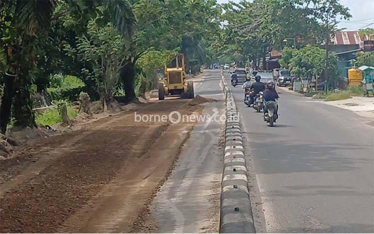 Pemkab Kotim Lakukan Pemeliharaan Jalan Pemuda, Respons Keluhan Masyarakat