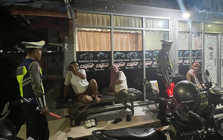 Cegah Premanisme Satlantas Polres Kotim Laksanakan Blue Light Patrol