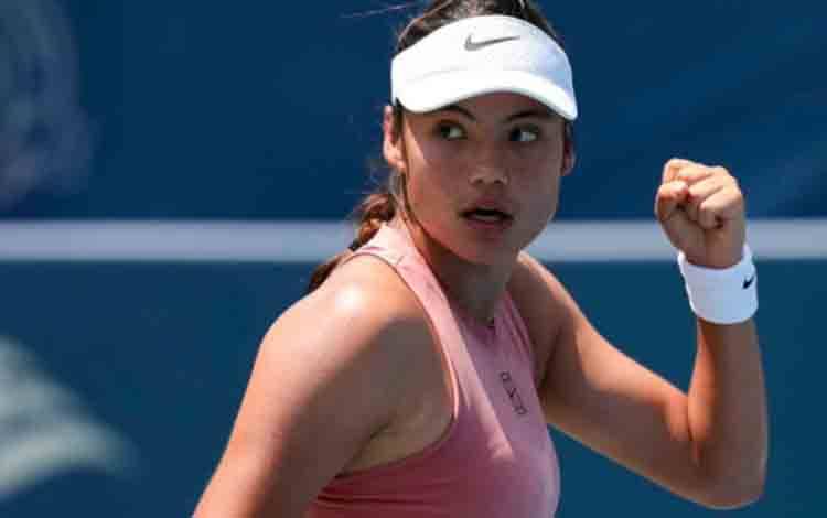 Raducanu Melaju ke Semifinal DC Open usai Kalahkan Sakkari