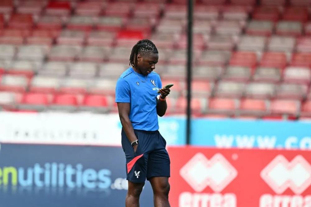 Arsenal Tetap Menjaga Komunikasi dengan Pihak Eberechi Eze