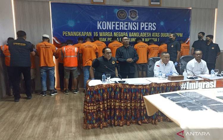 Imigrasi Mataram Bongkar Penyelundupan Warga Bangladesh ke Australia