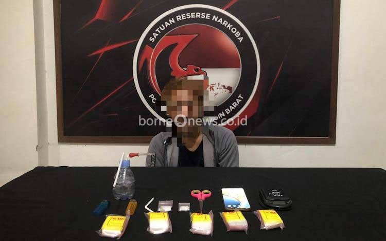 Polres Kobar Temukan 4,8 Gram Sabu dari Kantong Celana Penghuni Barak ini