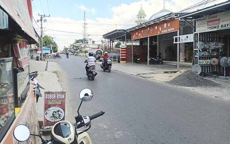 Cuaca Kuala Kapuas Panas, Radiasi Matahari Tanpa Penghalang dan Kelembaban Udara Minim Jadi Sebab