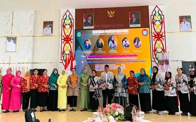 Usai Pelantikan Pengurus, PGRI Kapuas Gelar Seminar "Menjadi Professional Tanpa Melupakan Peran Ibu"