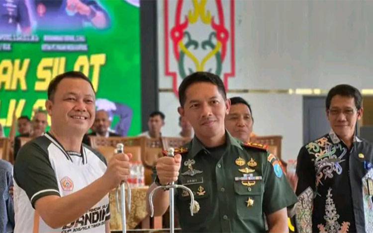 Hadiri Kejuaraan Pencak Silat Dandim Cup 1011/Kapuas 2025, Sekda Kapuas Ajak Junjung Tinggi Sportivitas