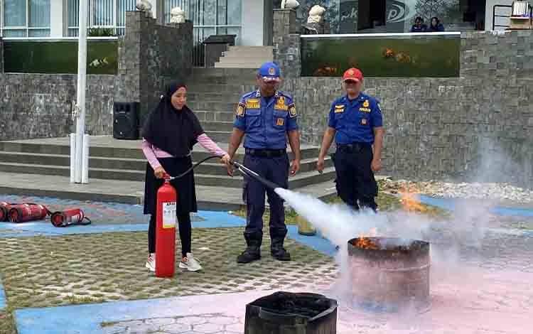 Disdamkarmat Palangka Raya Gelar Pelatihan Penanggulangan Kebakaran di BPKP Kalteng
