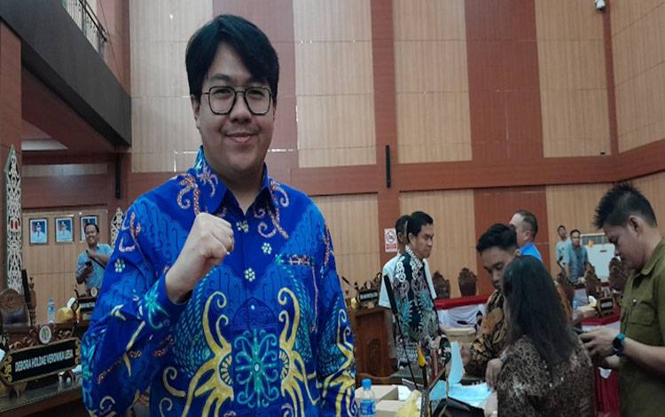 Dewan Minta Pemko Benahi Jalan Strategis di Palangka Raya