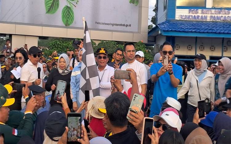 Gubernur Serahkan SK Porprov XIII, Kobar Siap Jadi Sentra Olahraga