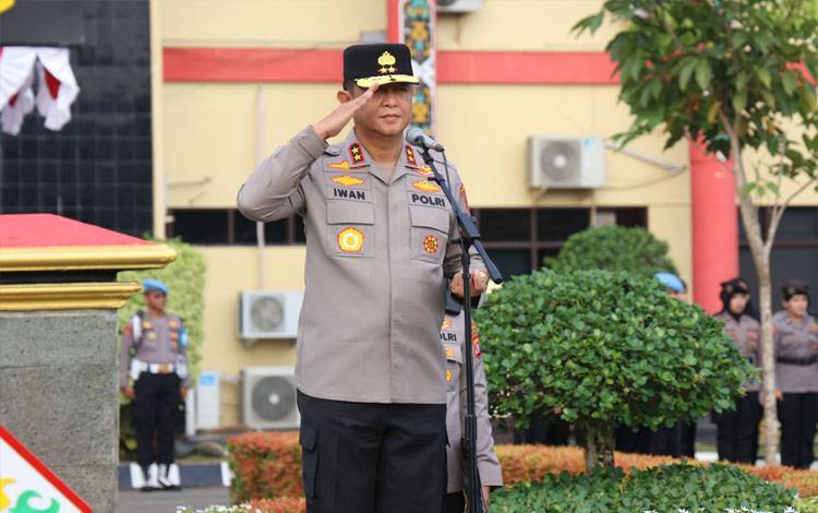 Kapolda Kalteng Tekankan Kedisiplinan Personel dan Imbau Masyarakat Hindari Pembakaran Lahan