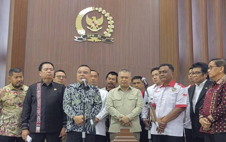 DPR Minta Pemerintah Tak Sulitkan Pelaku Usaha Soal Pemutaran Lagu