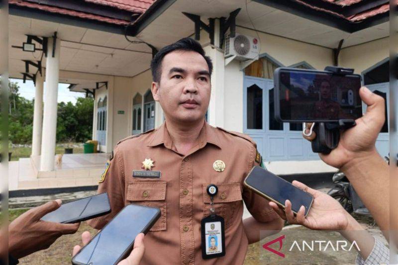 Kesbangpol Kotim Imbau Warga Tak Ikut-Ikutan Pasang Bendera One Piece