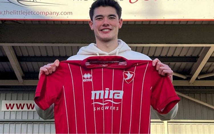 Elkan Baggot Resmi Masuk Skuad Utama Ipswich Town untuk Musim 2025/26