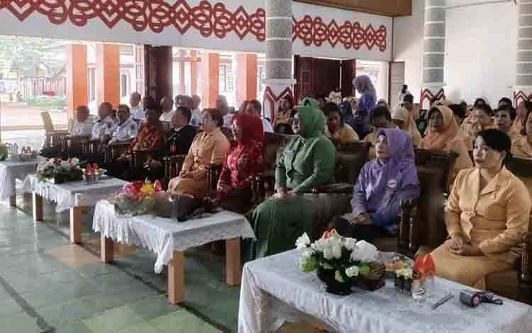 Ketua DWP Kalteng Kukuhkan Pengurus DWP Kapuas, Dorong Perempuan Jadi Agen Perubahan