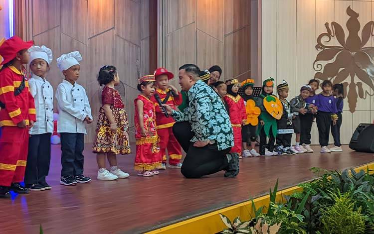 Bupati Lamandau Buka Gebyar PAUD Lamandau: Membangun Generasi Penerus Bangsa Lebih Baik