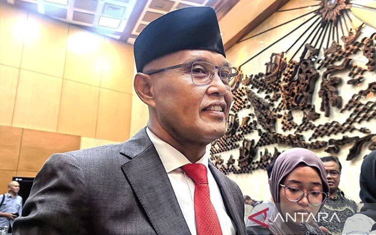 Wakil Ketua Komisi I DPR RI Sukamta di Kompleks Parlemen, Senayan, Jakarta, Kamis (26/6/2025). ANTARA/Melalusa Susthira K/aa.