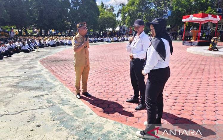 Gubernur Kalteng Ingatkan Mahasiswa Baru UPR Jauhi Judi Online