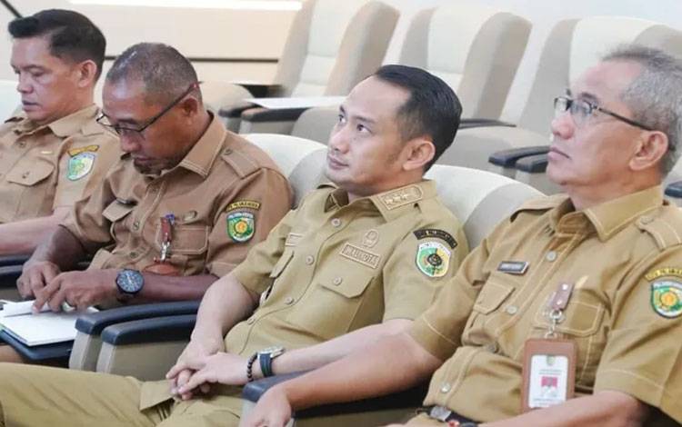 Wali Kota Palangka Raya Ikuti Rakor Pengendalian Inflasi dan Percepatan Pembangunan