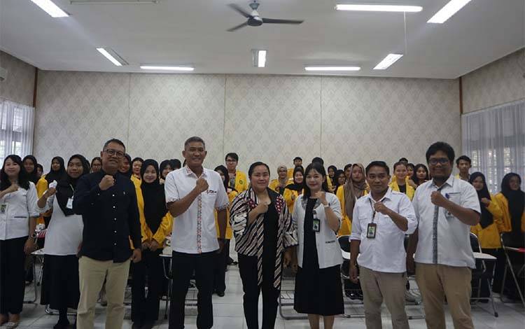 FKIP UPR Seminar Kewirausahaan Berbasis Teknologi dan Kearifan Lokal