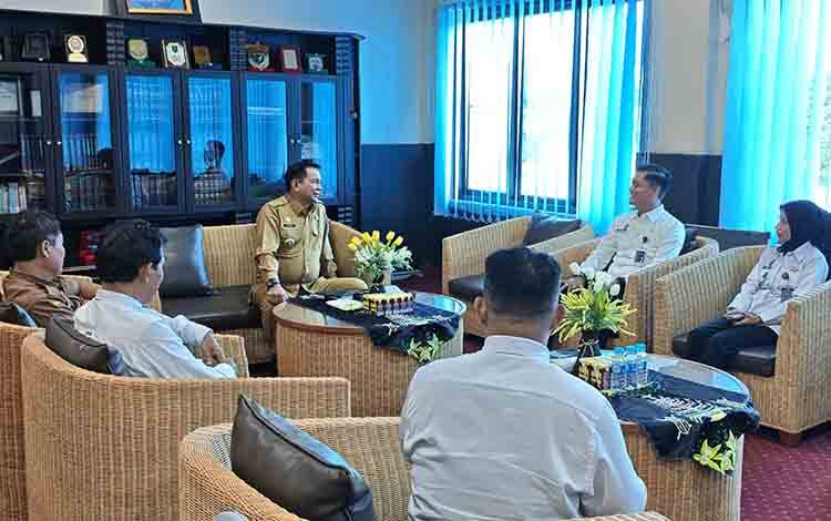 Bupati Barito Timur Dukung Penuh Penyerahan Remisi di Rutan Tamiang Layang pada HUT RI ke-80