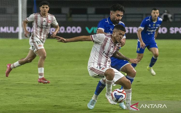 Frans Putros Tegaskan Persib Bandung Kini Fokus ke Laga ACL II