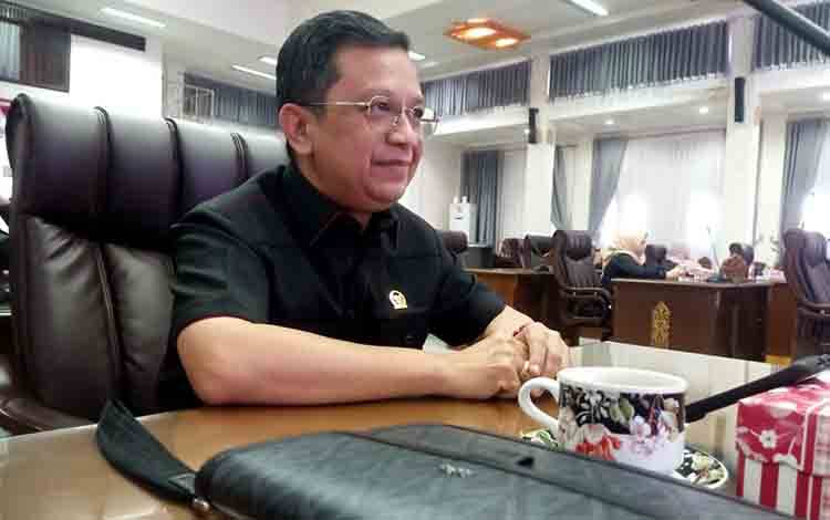 Ketua Fraksi PDI Perjuangan DPRD Barito Utara, H Taufik Nugraha. (Foto: Dhani)