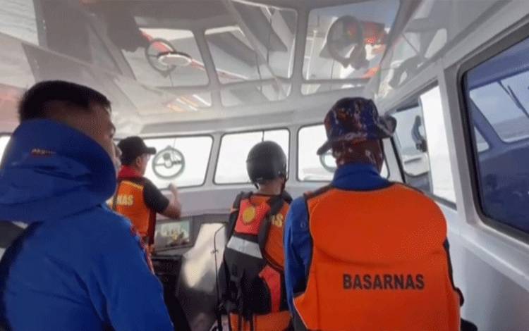 ABK Kapal Cumi Nekat Terjun ke Laut sekitar Kuala Pembuang, Diduga Depresi