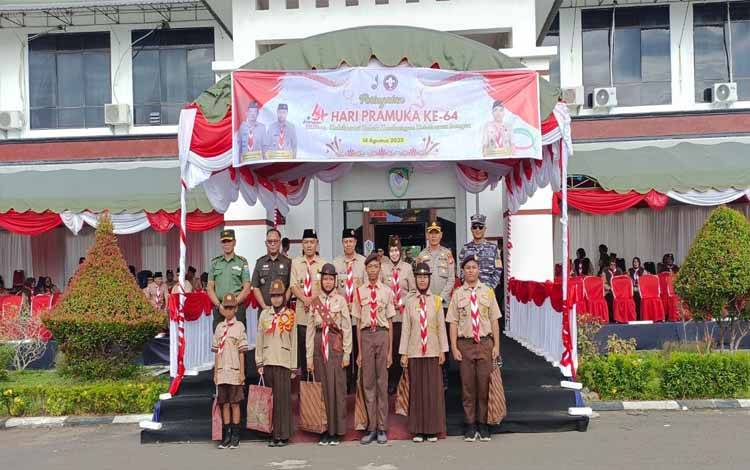 Wakil Bupati Seruyan Pimpin Upacara Hari Pramuka ke 64