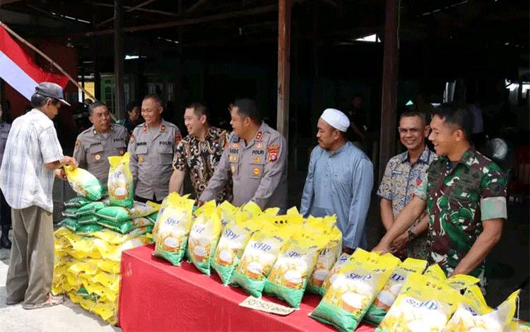 Polres Kapuas Gelar Gerakan Pangan Murah