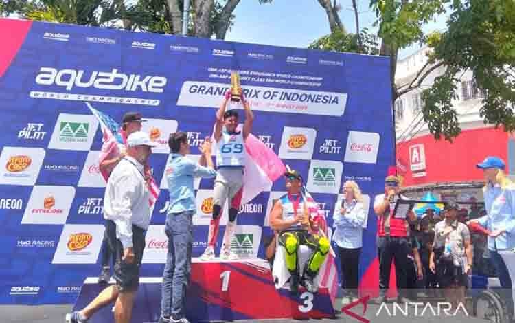 Pembalap Jetski Indonesia Juarai Endurance Aquabike Toba