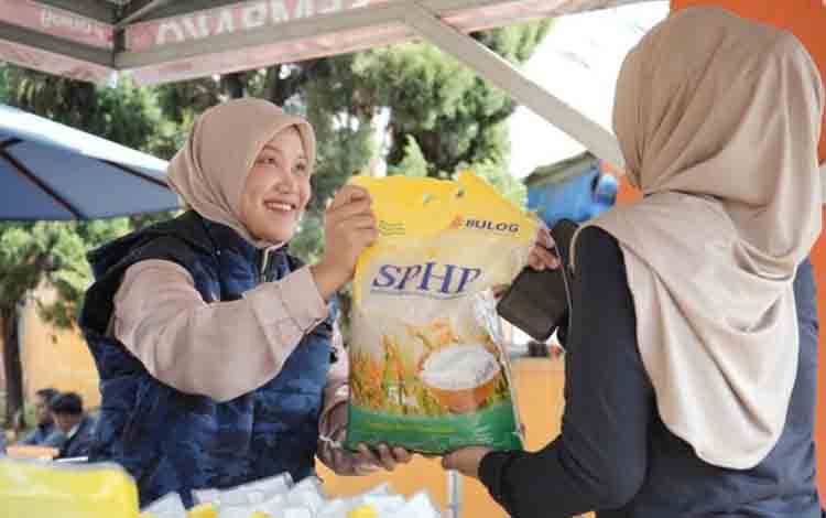 Kementan Target Distribusikan Beras SPHP 7.000 Ton Per Hari