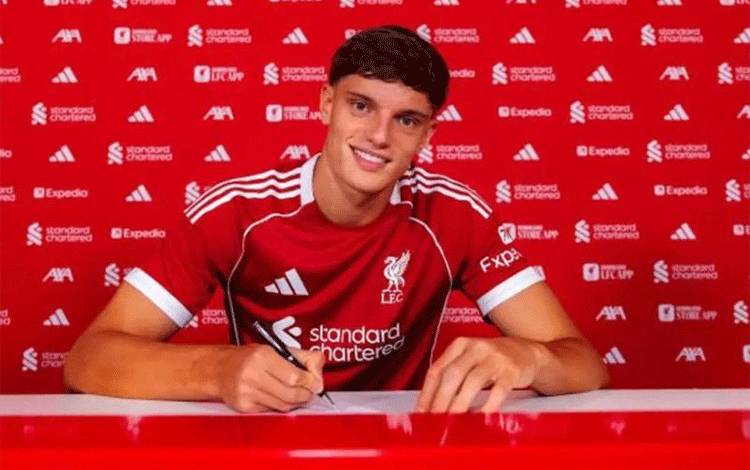 Liverpool Resmi Rampungkan Transfer Bek Muda Giovanni Leoni dari Parma