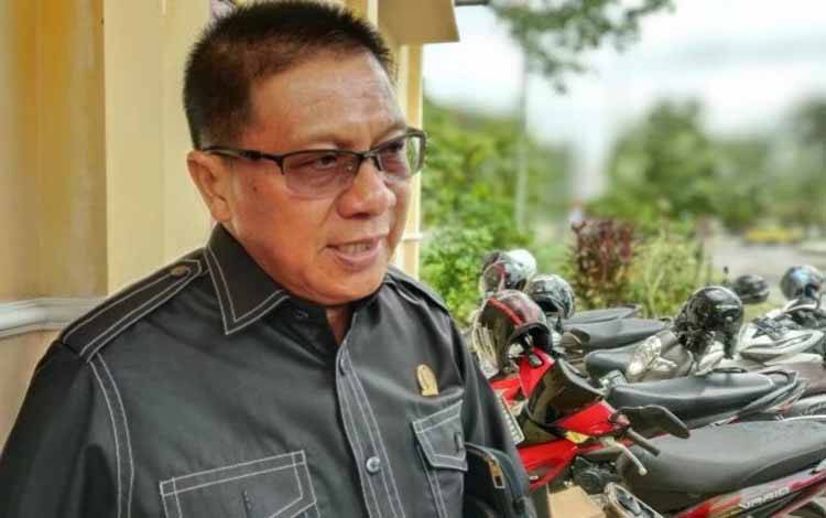 Ketua DPRD Palangka Raya Tekankan Peningkatan Kualitas Pendidikan Harus Sejalan dengan Pembenahan Sistem