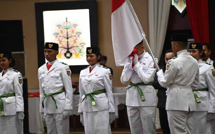 Anggota Paskibraka Kalteng 2025 Teguhkan Ikrar Putra Indonesia